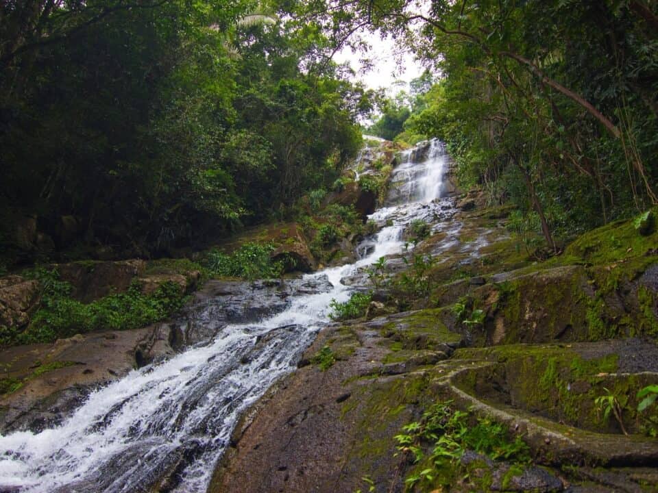 Belize Waterfall Rappelling Adventure | Waterfall Rappelling Tour ...