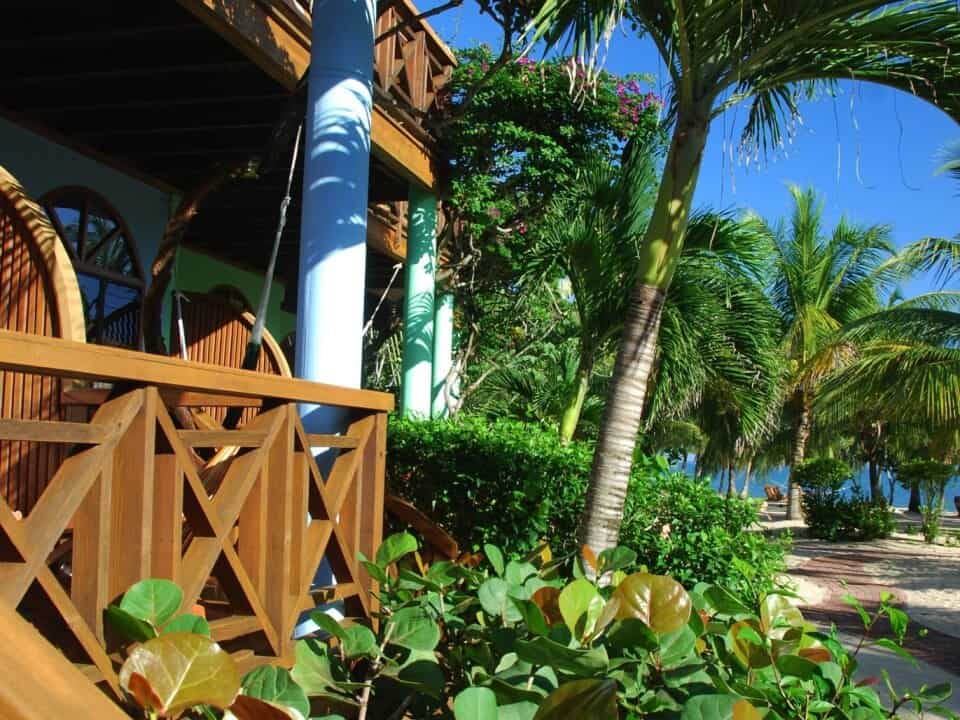 Belize Beachfront Rooms | Beach Resort In Belize | Hamanasi